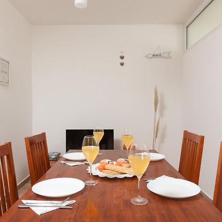 Sunset Beach Suites Kožino Buitenkant foto