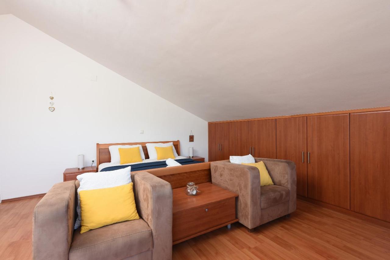 Sunset Beach Suites Kožino Buitenkant foto