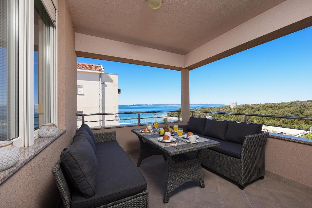 Sunset Beach Suites Kožino Buitenkant foto